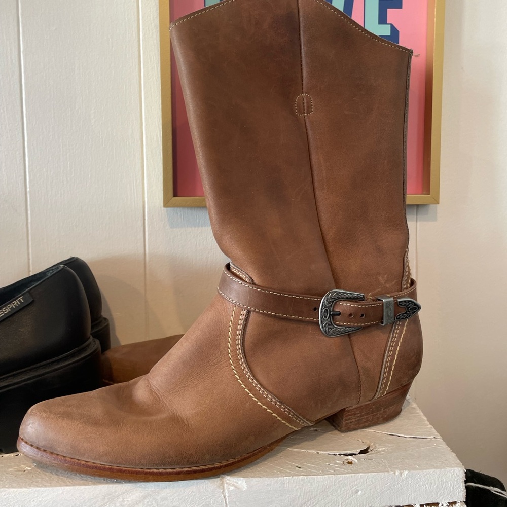 Vintage leather cowboy boots size 9 womens light brown western